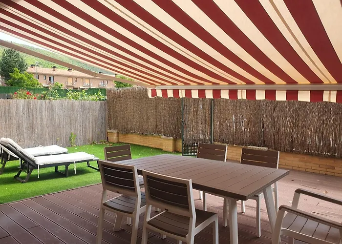 شقة Eiza جاكا